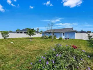 Propiedad en alquiler con 2 habitaciones y 1 baño en Cape Coral