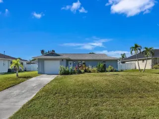 Propiedad en alquiler con 2 habitaciones y 1 baño en Cape Coral