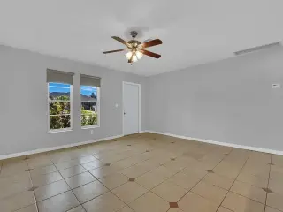 Propiedad en alquiler con 2 habitaciones y 1 baño en Cape Coral