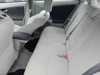 2010 Toyota Prius V