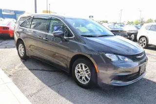 2023 Chrysler Voyager LX FWD