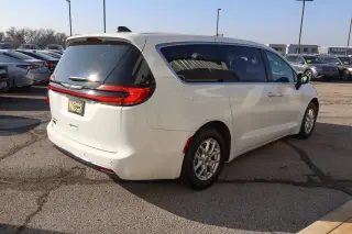 2023 Chrysler Pacifica Touring L FWD