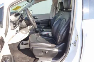 2023 Chrysler Pacifica Touring L FWD