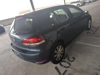 2014 Volkswagen Golf 2.5L PZEV