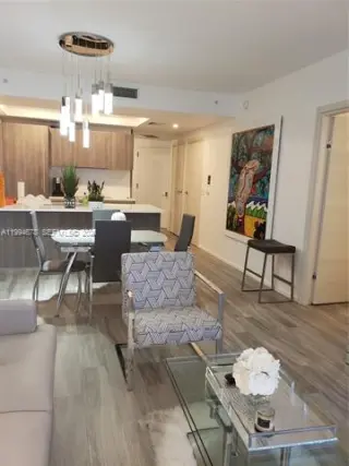 Propiedad en alquiler con 1 dormitorio y 2 baños en Miami
