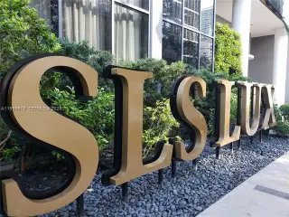 Propiedad en alquiler con 1 dormitorio y 2 baños en Miami