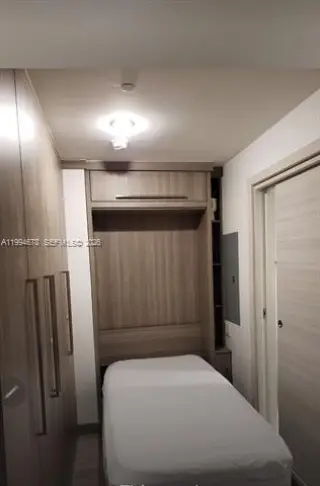 Propiedad en alquiler con 1 dormitorio y 2 baños en Miami