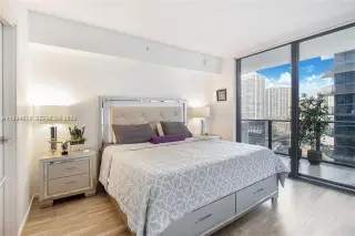 Propiedad en alquiler con 1 dormitorio y 2 baños en Miami