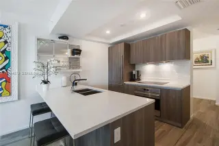 Propiedad en alquiler con 1 dormitorio y 2 baños en Miami