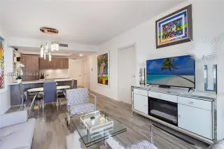 Propiedad en alquiler con 1 dormitorio y 2 baños en Miami