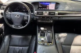 Lexus LS 460 2017 4dr Sedan