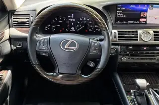 Lexus LS 460 2017 4dr Sedan