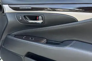 Lexus LS 460 2017 4dr Sedan