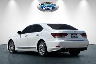 Lexus LS 460 2017 4dr Sedan