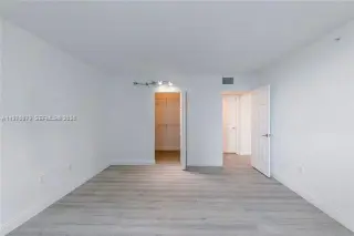 Propiedad en alquiler con 3 habitaciones y 2 baños en Miami
