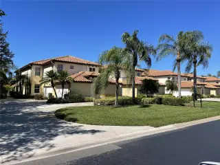 Propiedad en alquiler con 3 habitaciones y 2 baños en Estero