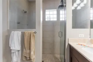Propiedad en alquiler con 3 habitaciones y 2 baños en Chicago