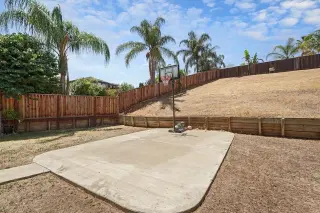 Propiedad en alquiler con 6 habitaciones y 3 baños en Antioch