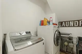 Propiedad en alquiler con 6 habitaciones y 3 baños en Antioch