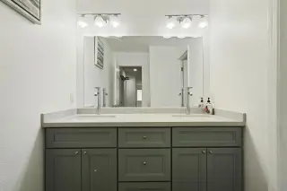 Propiedad en alquiler con 6 habitaciones y 3 baños en Antioch