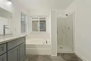 Propiedad en alquiler con 6 habitaciones y 3 baños en Antioch