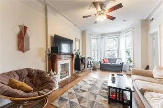 Propiedad en alquiler con 3 habitaciones y 2 baños en Chicago