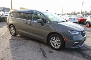 2023 Chrysler Pacifica Touring L FWD
