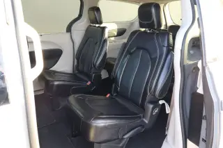 2023 Chrysler Pacifica Touring L FWD