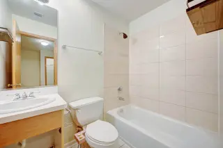 Propiedad en alquiler con 4 habitaciones y 3 baños en Chicago