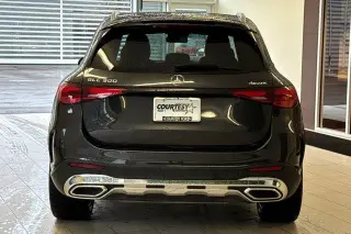 Mercedes-Benz GLC 2023 AWD GLC 300 4MATIC 4dr SUV