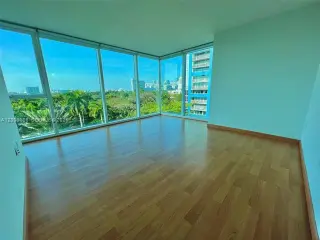 Propiedad en alquiler con 2 habitaciones y 2 baños en Miami