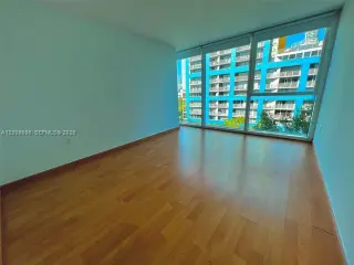 Propiedad en alquiler con 2 habitaciones y 2 baños en Miami