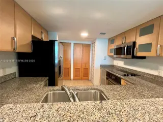 Propiedad en alquiler con 2 habitaciones y 2 baños en Miami
