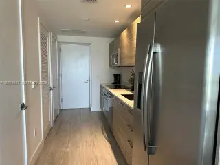 Propiedad en alquiler con 1 dormitorio y 1.5 baños en Miami