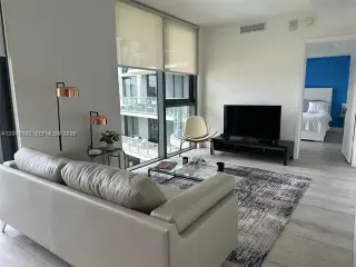 Propiedad en alquiler con 1 dormitorio y 1.5 baños en Miami