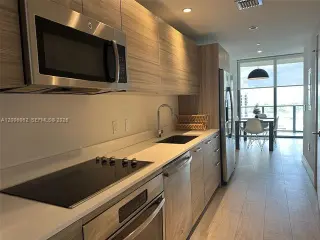 Propiedad en alquiler con 1 dormitorio y 1.5 baños en Miami