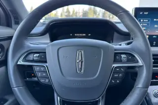 Lincoln Nautilus 2023 AWD Reserve 4dr SUV