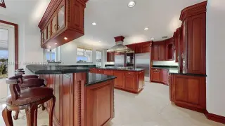 Propiedad en alquiler con 5 habitaciones y 3.5 baños en Miami Beach