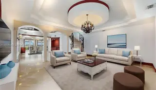 Propiedad en alquiler con 5 habitaciones y 3.5 baños en Miami Beach
