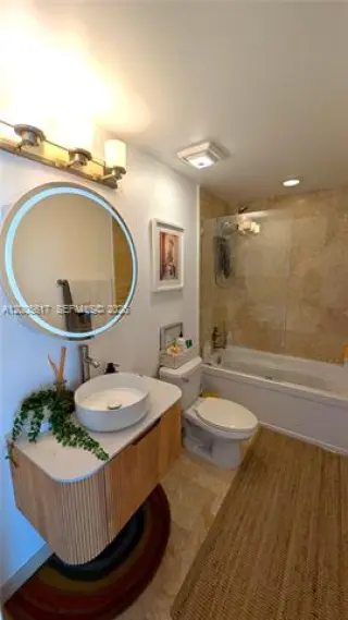 Propiedad en alquiler con 2 habitaciones y 2 baños en Miami