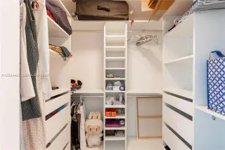 Propiedad en alquiler con 3 habitaciones y 2.5 baños en Miami