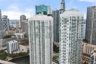 Propiedad en alquiler con 3 habitaciones y 2.5 baños en Miami