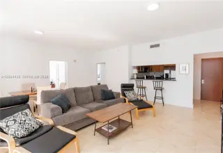 Propiedad en alquiler con 3 habitaciones y 2.5 baños en Miami