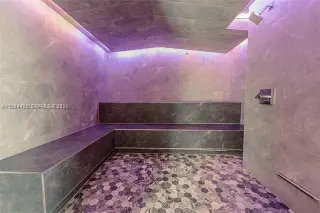 Propiedad en alquiler con 3 habitaciones y 2.5 baños en Miami