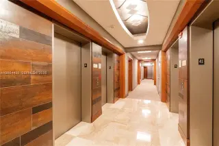 Propiedad en alquiler con 3 habitaciones y 2.5 baños en Miami