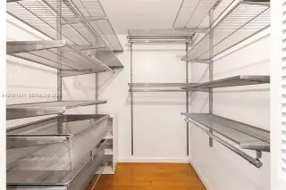 Propiedad en alquiler con 1 dormitorio y 1.5 baños en Miami Beach