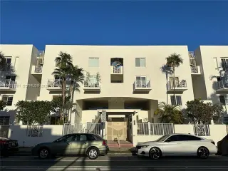 Propiedad en alquiler con 1 dormitorio y 1.5 baños en Miami Beach