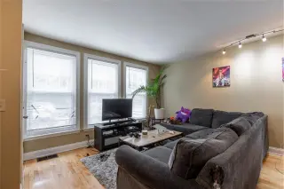 Propiedad en alquiler con 4 habitaciones y 2.5 baños en Chicago