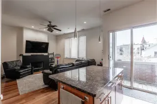 Propiedad en alquiler con 3 habitaciones y 2 baños en Chicago