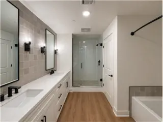 Propiedad en alquiler con 2 habitaciones y 2.5 baños en Huntington Beach